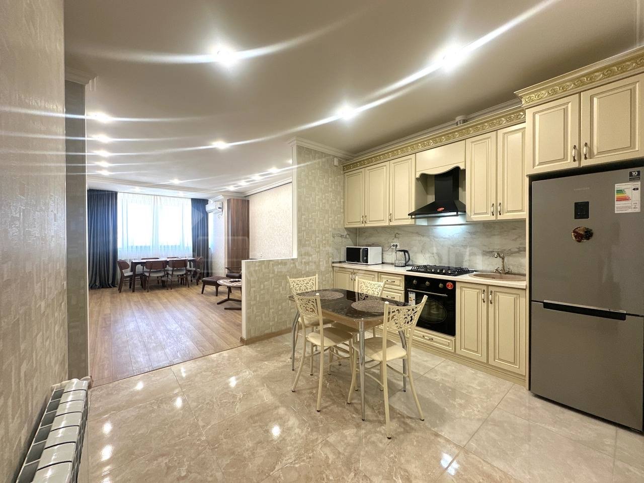 5 Սենյականոց Բնակարան Նորակառույցում, 185քմ, 10/11 հարկ, Կապիտալ Վերանորոգված