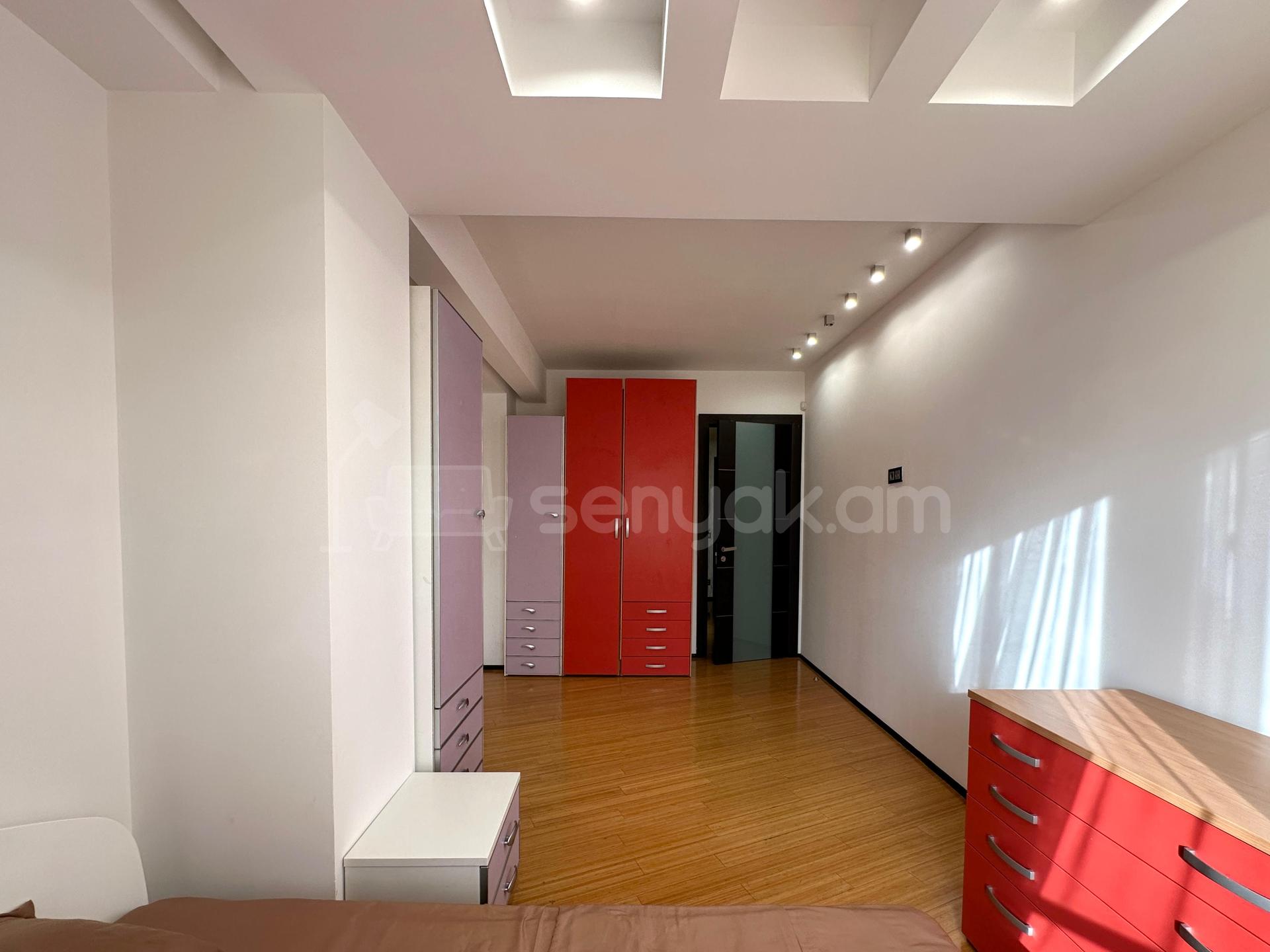 5 Սենյականոց Բնակարան Նորակառույցում, 258քմ, 5/10 հարկ, Կապիտալ Վերանորոգված