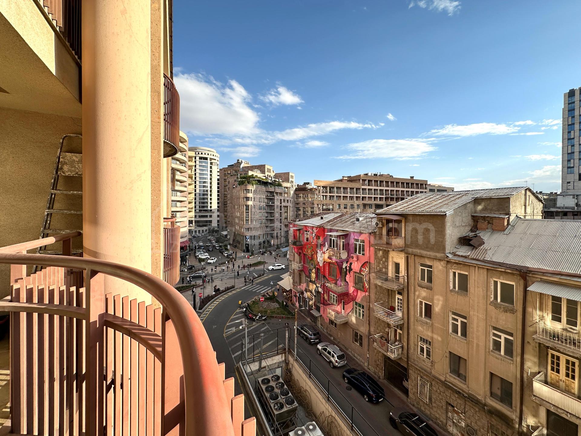 5 Սենյականոց Բնակարան Նորակառույցում, 258քմ, 5/10 հարկ, Կապիտալ Վերանորոգված