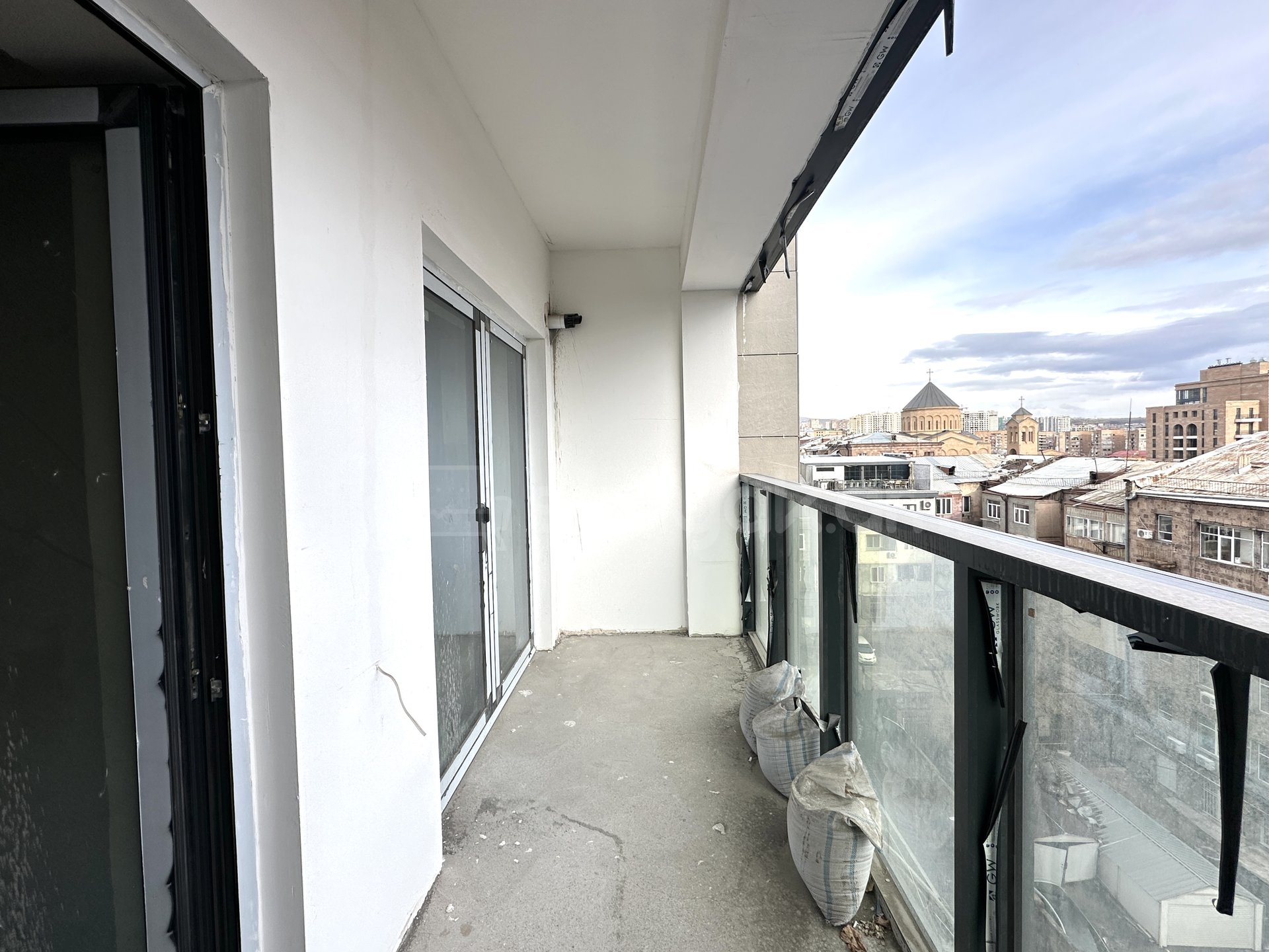 2 Սենյականոց Բնակարան Նորակառույցում, 95քմ, 5/18 հարկ, Զրոյական Վիճակում