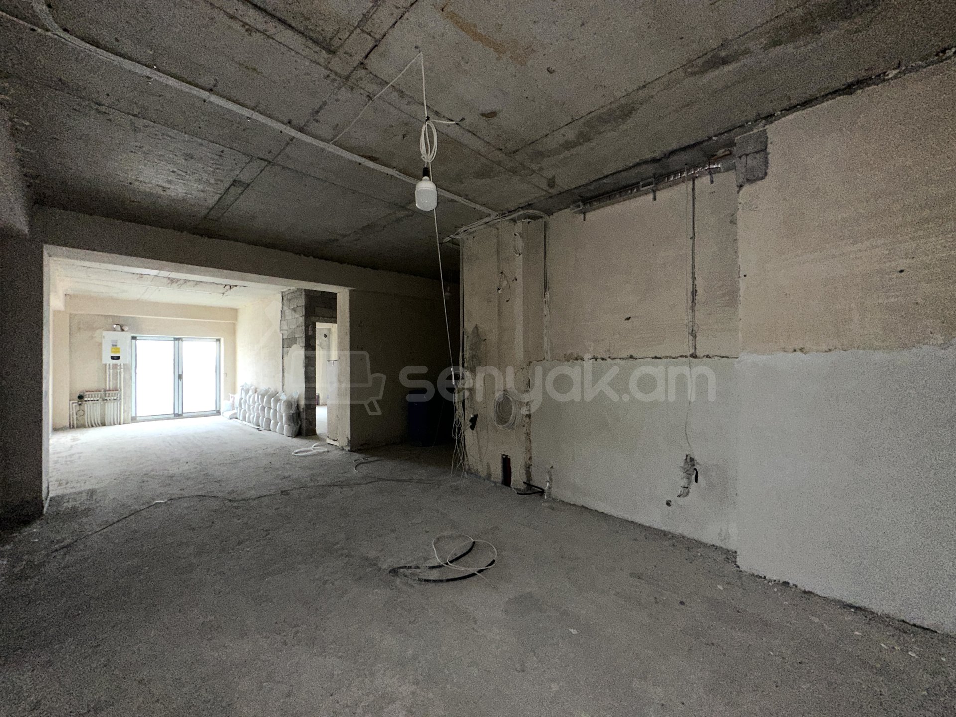 2 Սենյականոց Բնակարան Նորակառույցում, 95քմ, 5/18 հարկ, Զրոյական Վիճակում