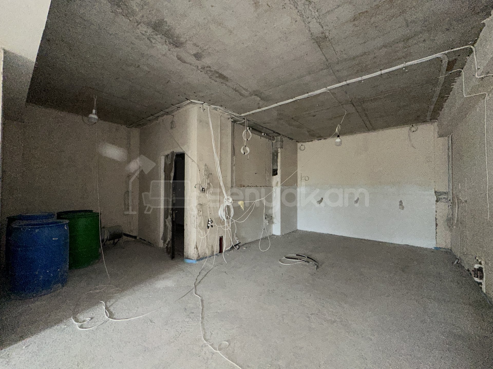 2 Սենյականոց Բնակարան Նորակառույցում, 95քմ, 5/18 հարկ, Զրոյական Վիճակում