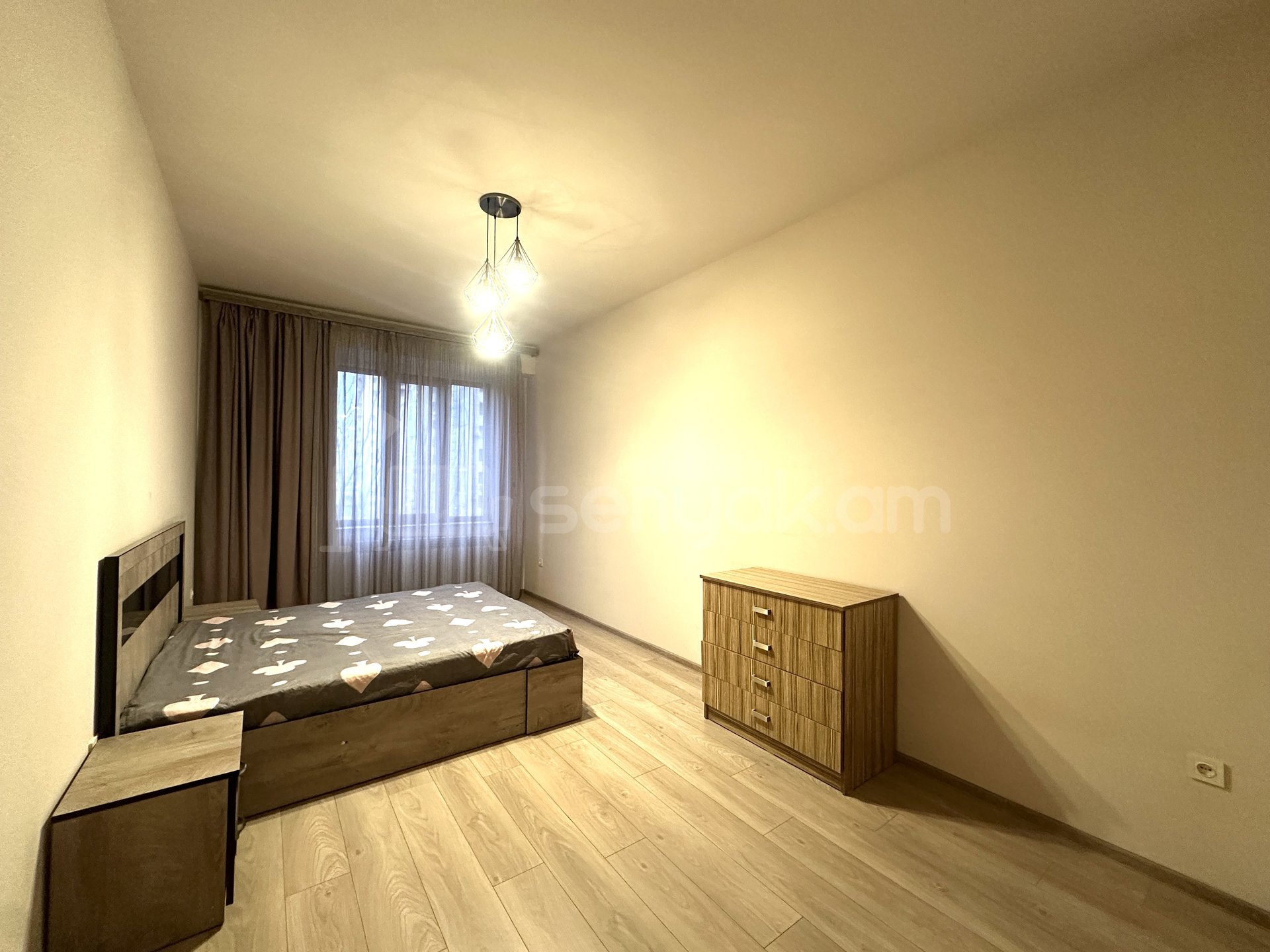 3 Սենյականոց Բնակարան Նորակառույցում, 111քմ, 9/19 հարկ, Կապիտալ Վերանորոգված, Կահավորված