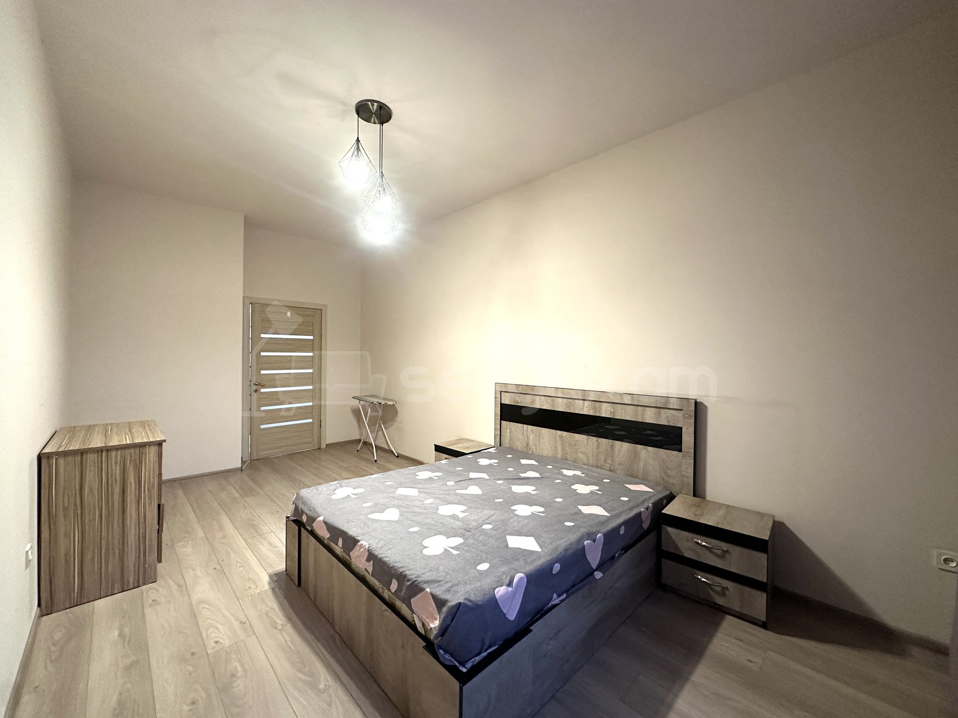 3 Սենյականոց Բնակարան Նորակառույցում, 111քմ, 9/19 հարկ, Կապիտալ Վերանորոգված, Կահավորված