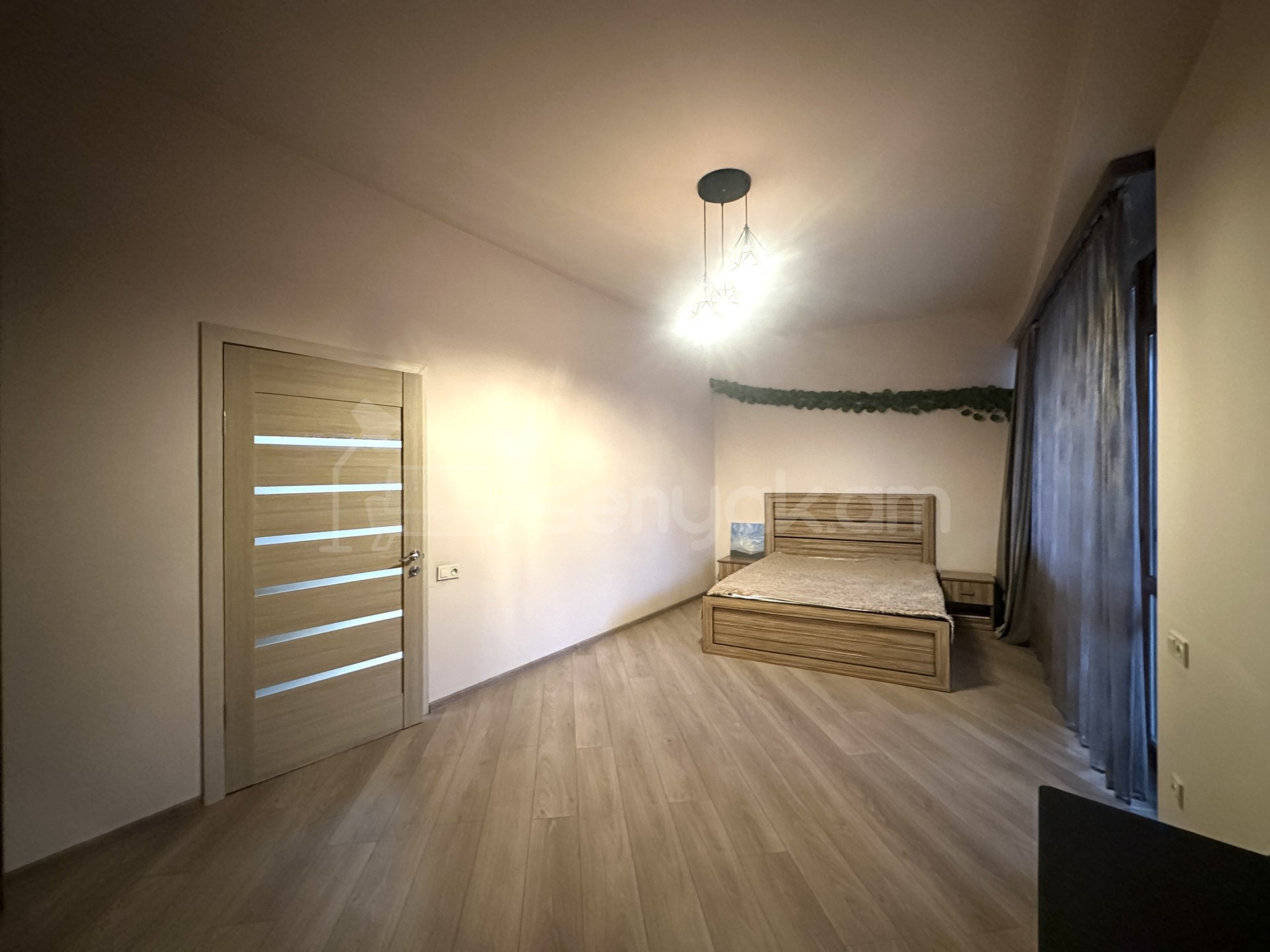 3 Սենյականոց Բնակարան Նորակառույցում, 111քմ, 9/19 հարկ, Կապիտալ Վերանորոգված, Կահավորված