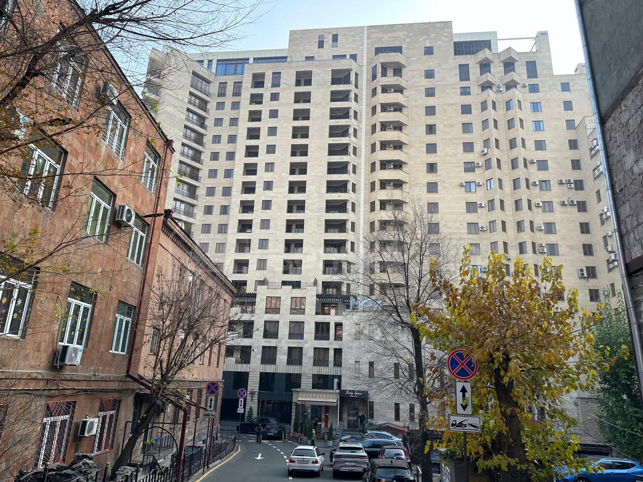 3 Սենյականոց Բնակարան Նորակառույցում, 111քմ, 9/19 հարկ, Կապիտալ Վերանորոգված, Կահավորված