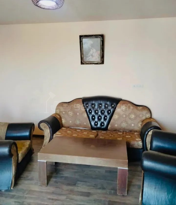 1 Սենյականոց Բնակարան Քարե Շենքում, 48քմ, 4/9 հարկ, Նորմալ Վիճակում, Կահավորված, Արևկող