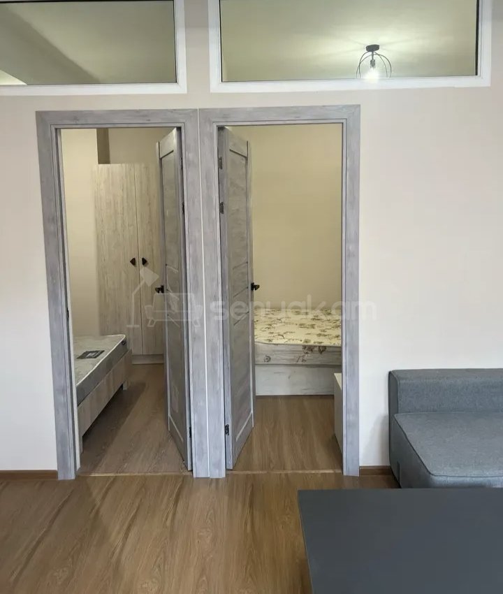 3 Սենյականոց Բնակարան Քարե Շենքում, 64քմ, 1/1 հարկ, Կապիտալ Վերանորոգված, Կահավորված