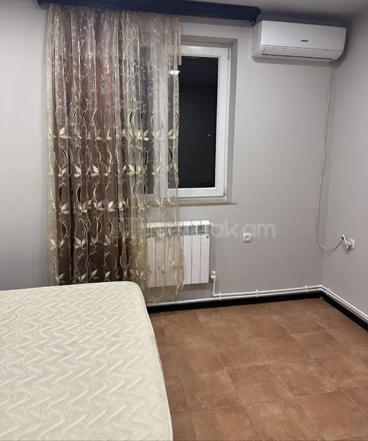 2 Սենյականոց Բնակարան Քարե Շենքում, 48քմ, 2/2 հարկ, Կապիտալ Վերանորոգված, Կահավորված