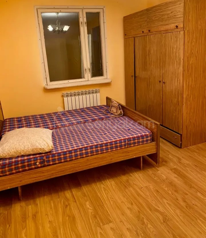 3 Սենյականոց Բնակարան Քարե Շենքում, 68քմ, 1/1 հարկ, Կապիտալ Վերանորոգված, Կահավորված