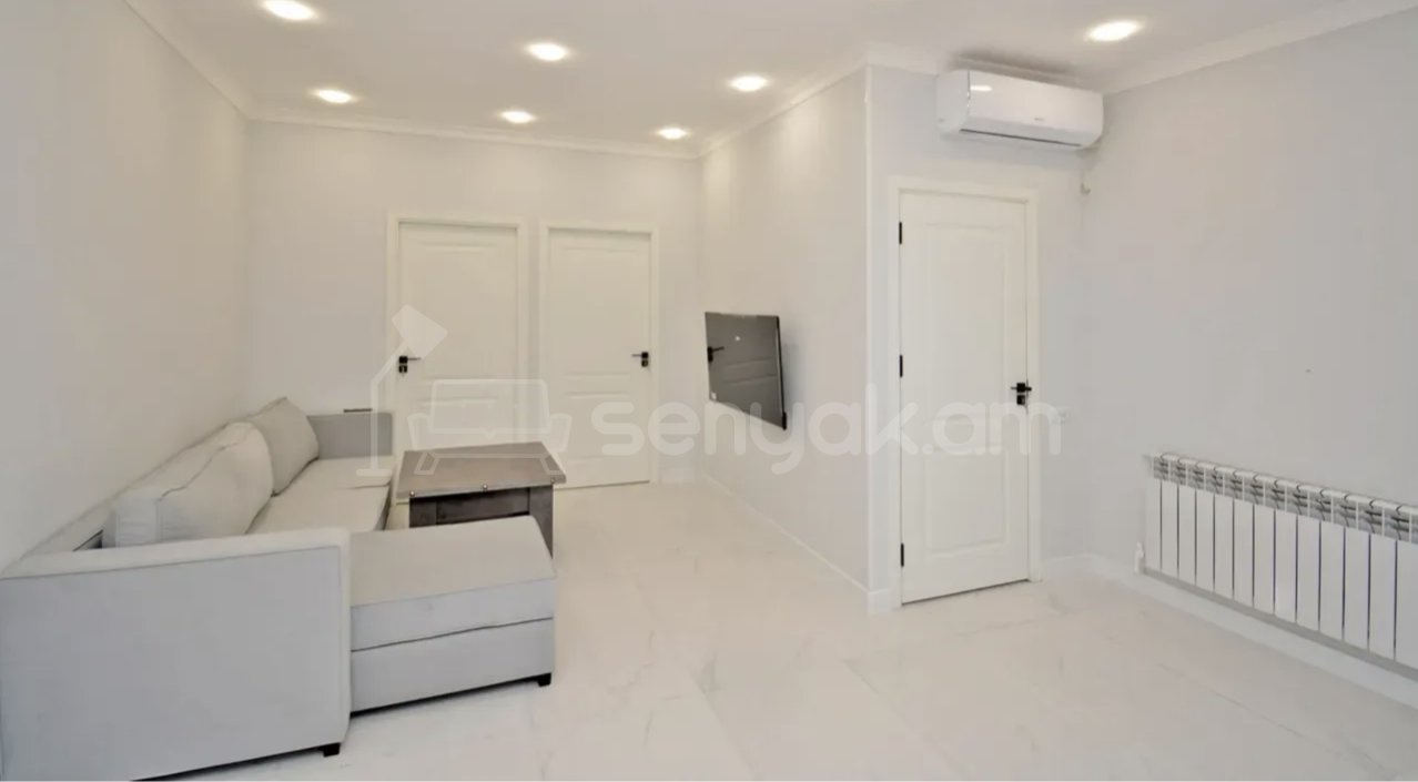 3 Սենյականոց Բնակարան Քարե Շենքում, 78քմ, 2/2 հարկ, Կապիտալ Վերանորոգված, Կահավորված