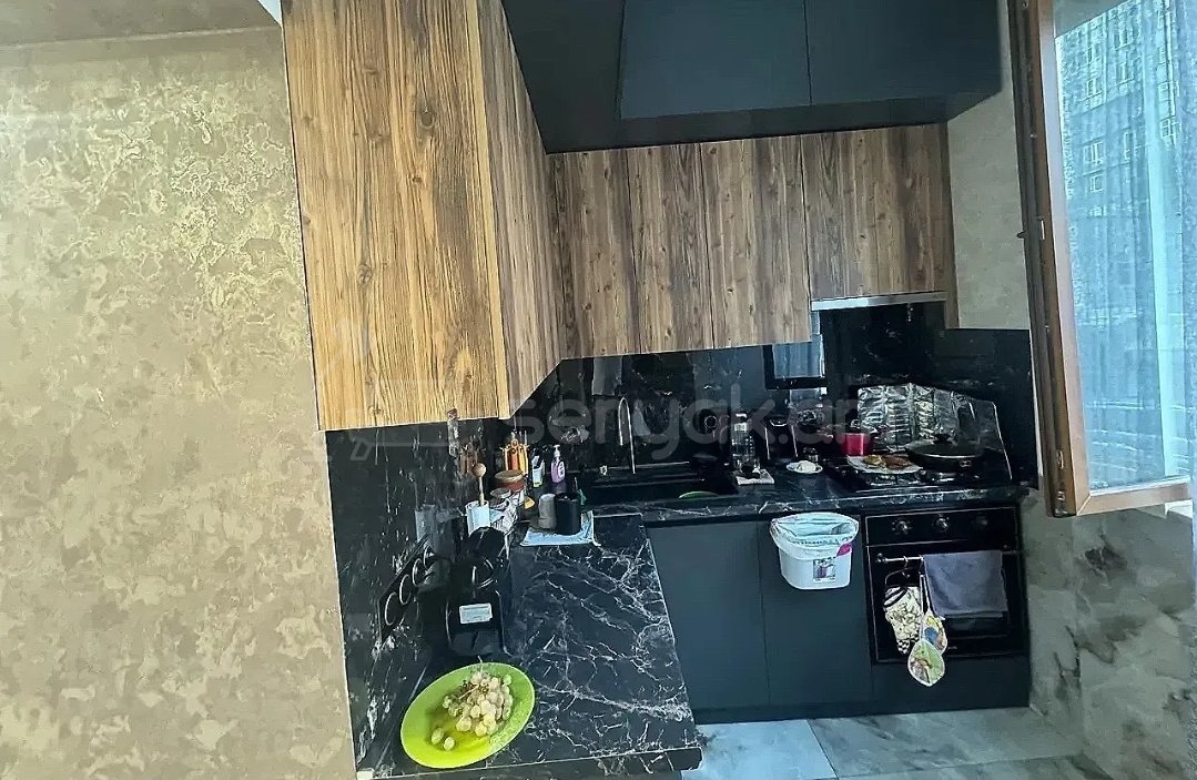 4 Սենյականոց Բնակարան Քարե Շենքում, 90քմ, 2/5 հարկ, Դիզայներական Վերանորոգված, Կահավորված, Արևկող