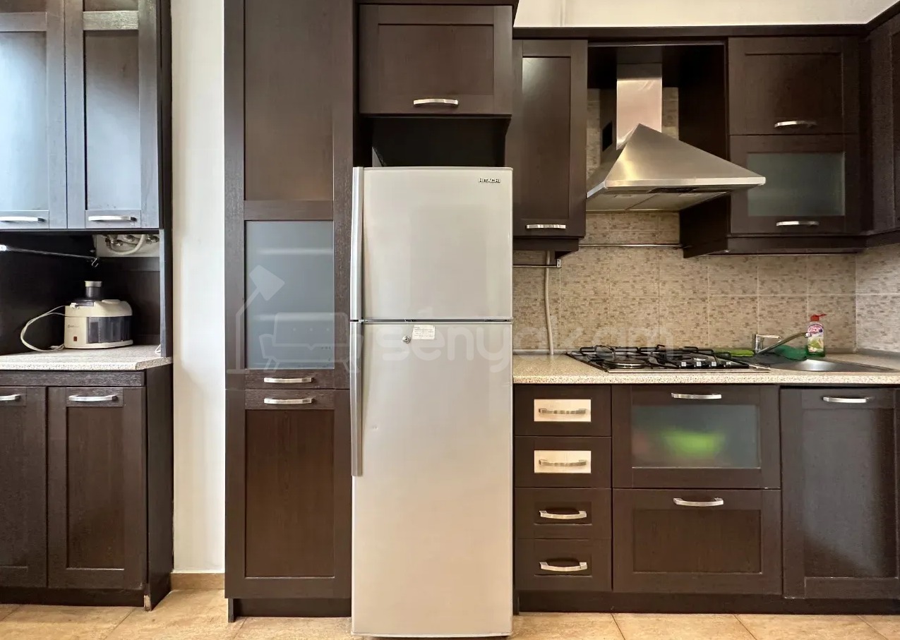 2 Սենյականոց Բնակարան, 45քմ, 3/9 հարկ, Դիզայներական Վերանորոգված, Կահավորված, Արևկող