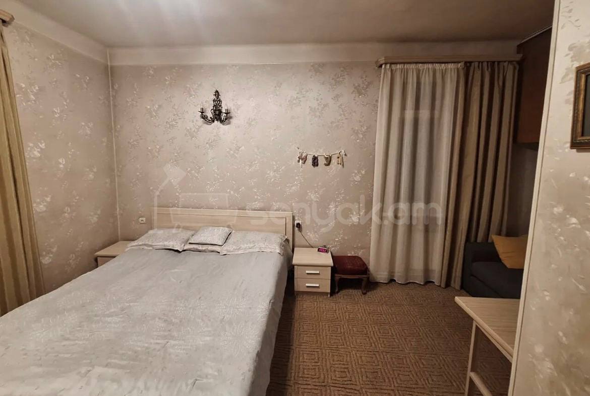 3 Սենյականոց Բնակարան Քարե Շենքում, 62քմ, 4/5 հարկ, Կոսմետիկ Վերանորոգված, Կահավորված, Արևկող