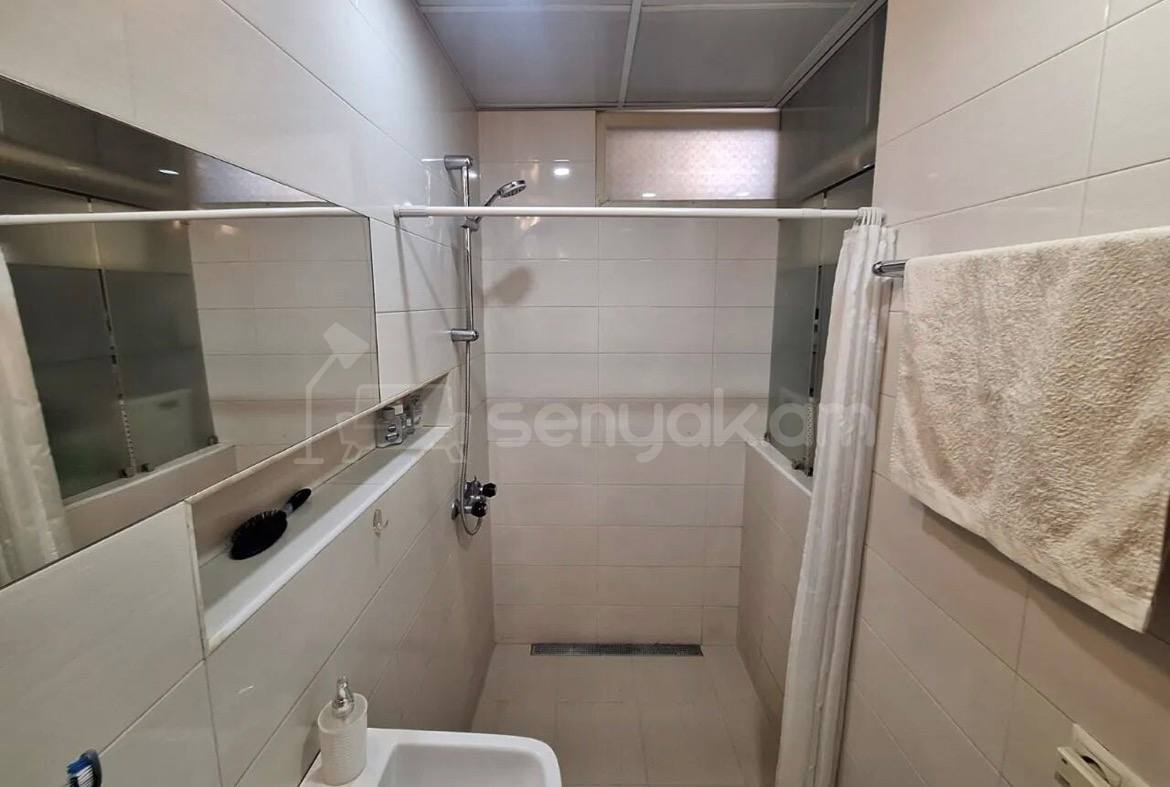 3 Սենյականոց Բնակարան Քարե Շենքում, 62քմ, 4/5 հարկ, Կոսմետիկ Վերանորոգված, Կահավորված