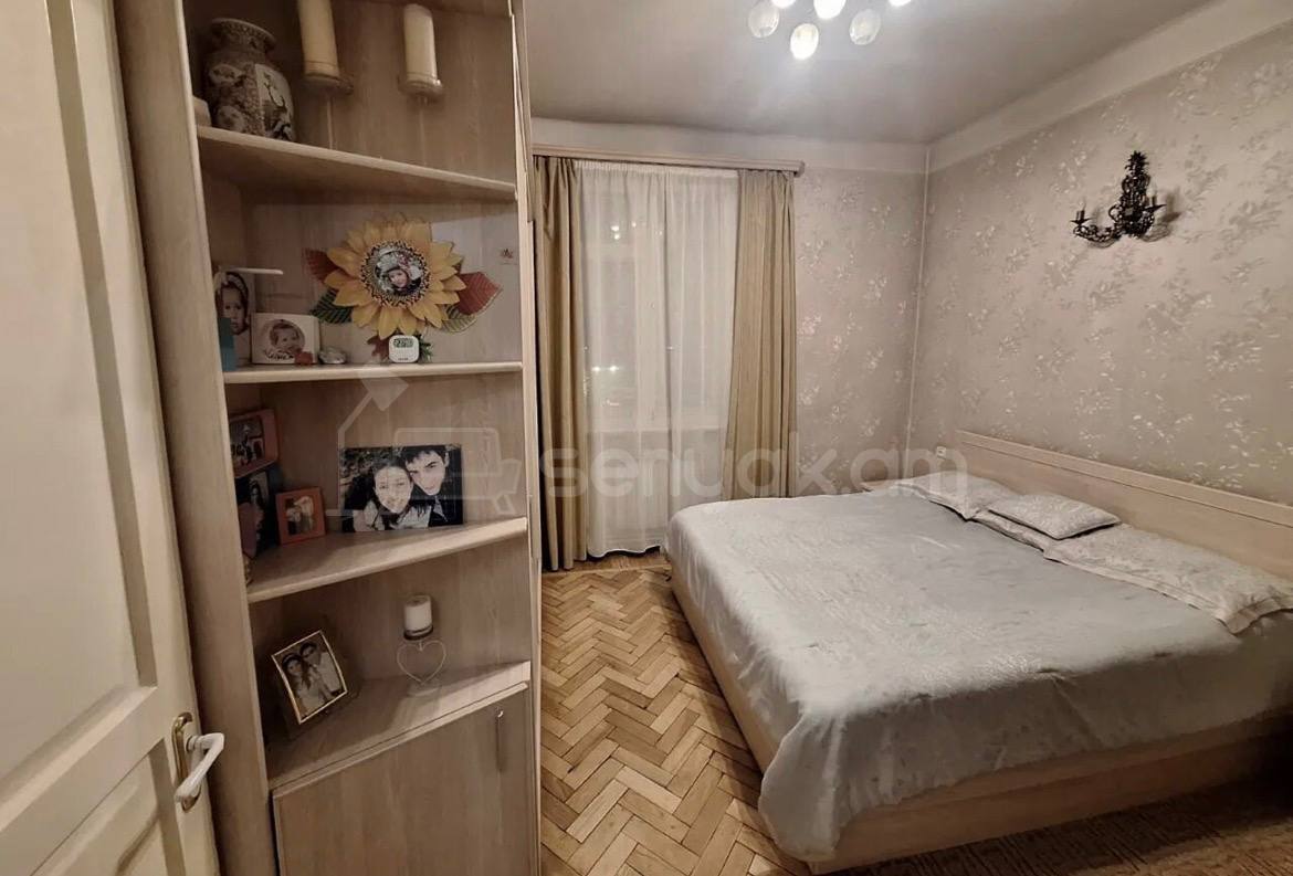 3 Սենյականոց Բնակարան Քարե Շենքում, 62քմ, 4/5 հարկ, Կոսմետիկ Վերանորոգված, Կահավորված