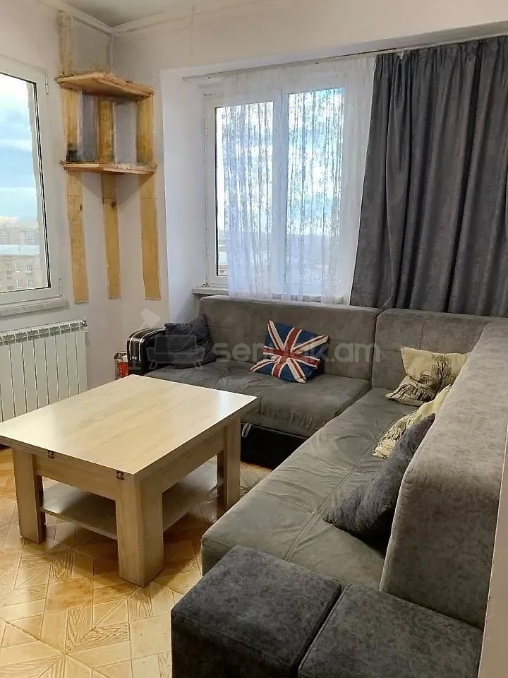 1 Սենյականոց Բնակարան, 41քմ, 8/9 հարկ, Կապիտալ Վերանորոգված