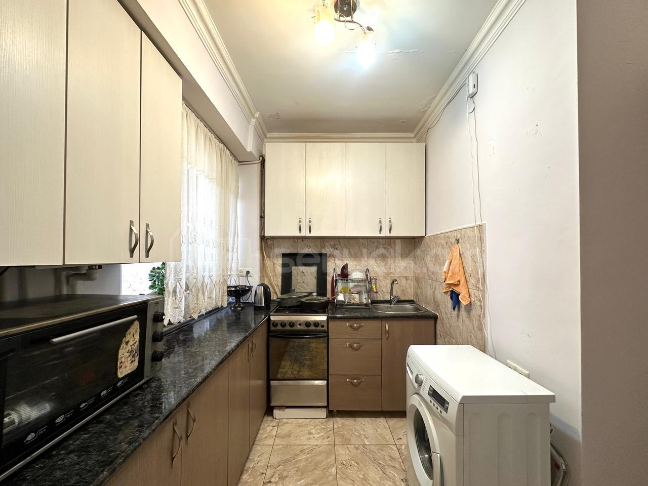 1 Սենյականոց Բնակարան, 41քմ, 8/9 հարկ, Կապիտալ Վերանորոգված