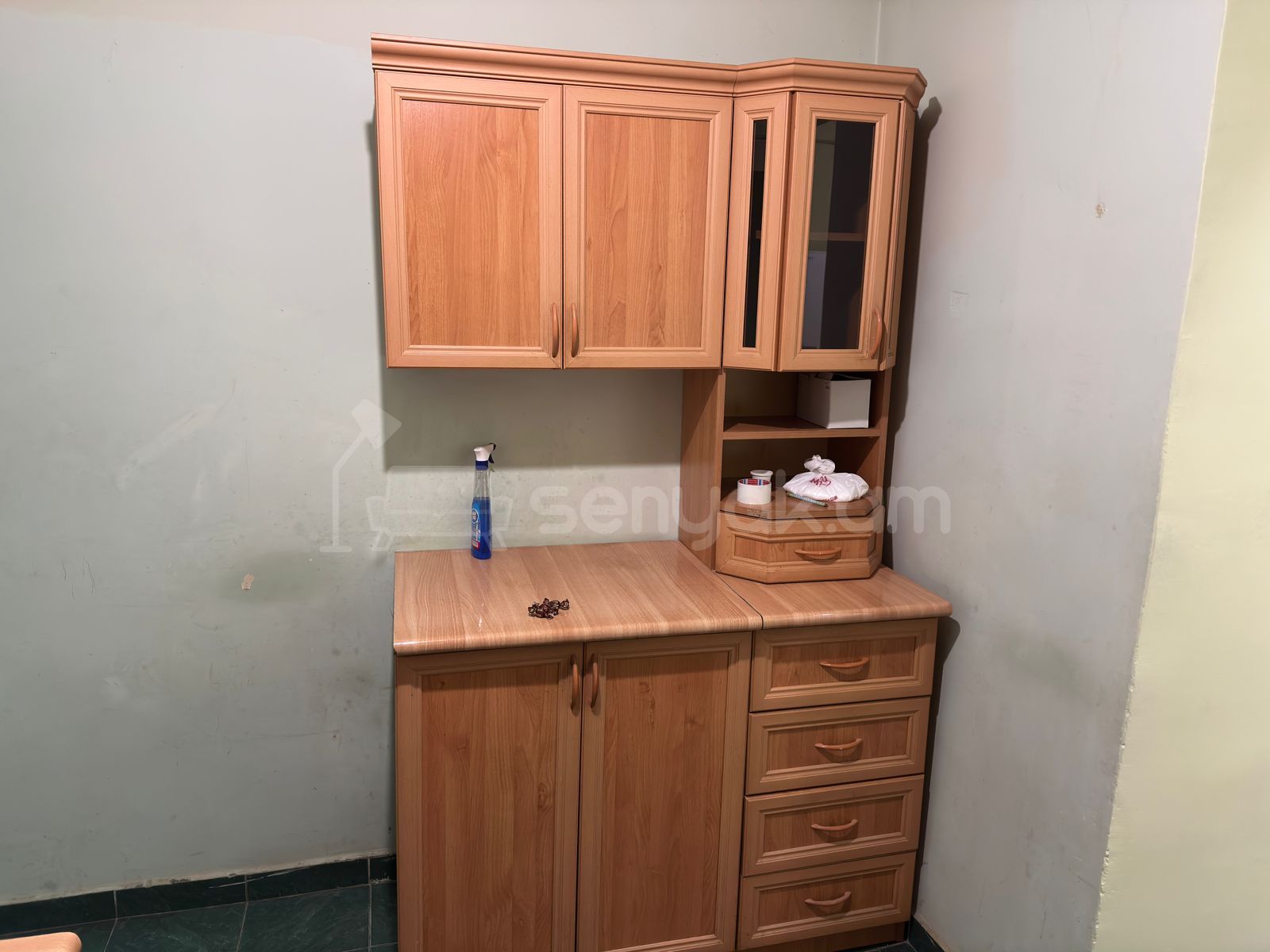 2 Սենյականոց Բնակարան Քարե Շենքում, 50քմ, 5/5 հարկ, Նորմալ Վիճակում, Կահավորված