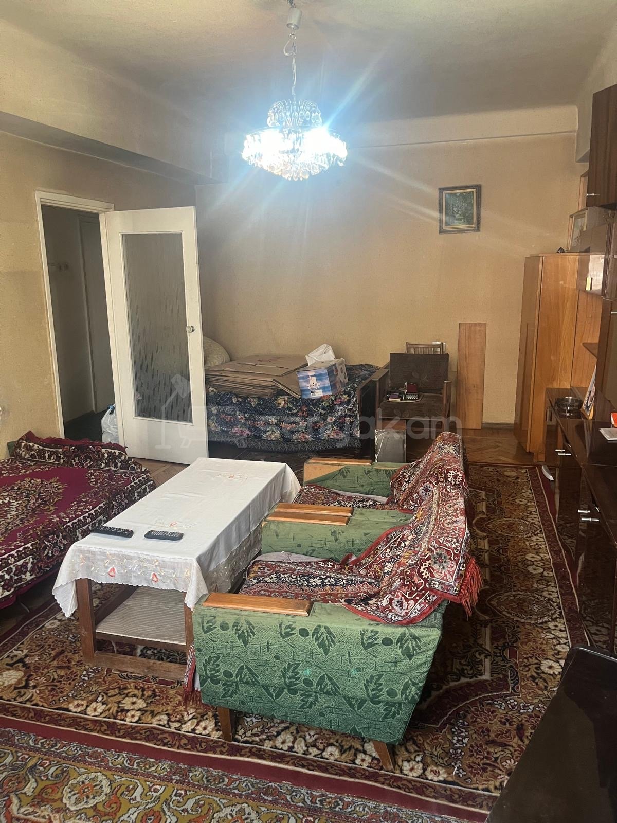 1 Սենյականոց Բնակարան, 43քմ, 5/9 հարկ, Պետական Վիճակում, Մասամբ Կահավորված