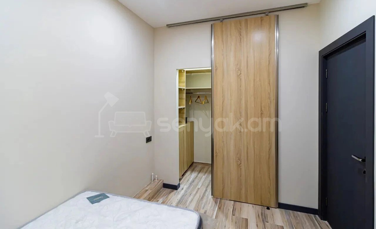 3 Սենյականոց Բնակարան Նորակառույցում, 70քմ, 12/13 հարկ, Կապիտալ Վերանորոգված