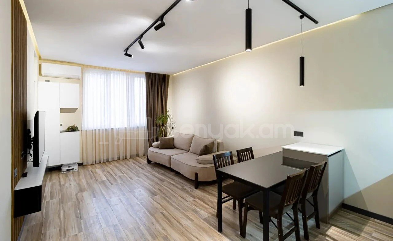 3 Սենյականոց Բնակարան Նորակառույցում, 70քմ, 12/13 հարկ, Կապիտալ Վերանորոգված