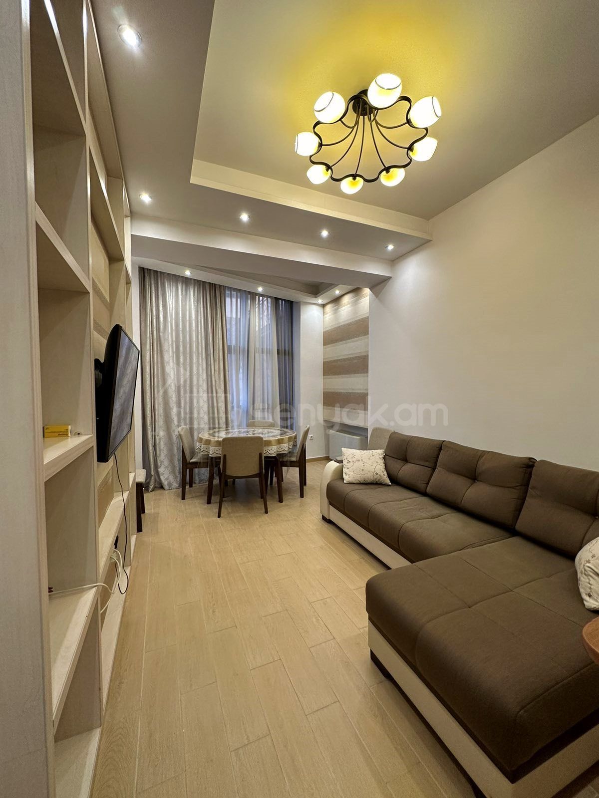 4 Սենյականոց Բնակարան Նորակառույցում, 74քմ, 12/13 հարկ, Կապիտալ Վերանորոգված, Կահավորված, Արևկող