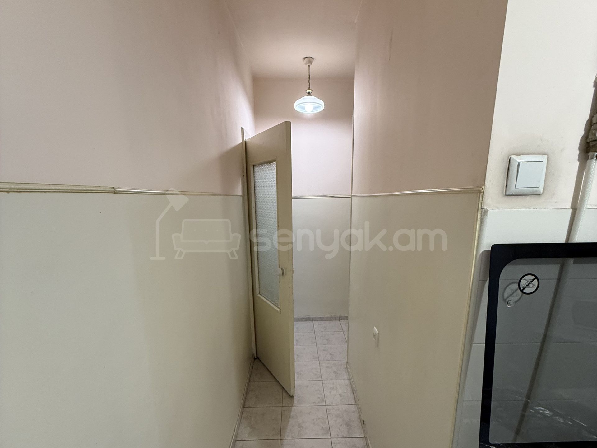 2 Սենյականոց Բնակարան Քարե Շենքում, 54քմ, 2/5 հարկ, Կոսմետիկ Վերանորոգված