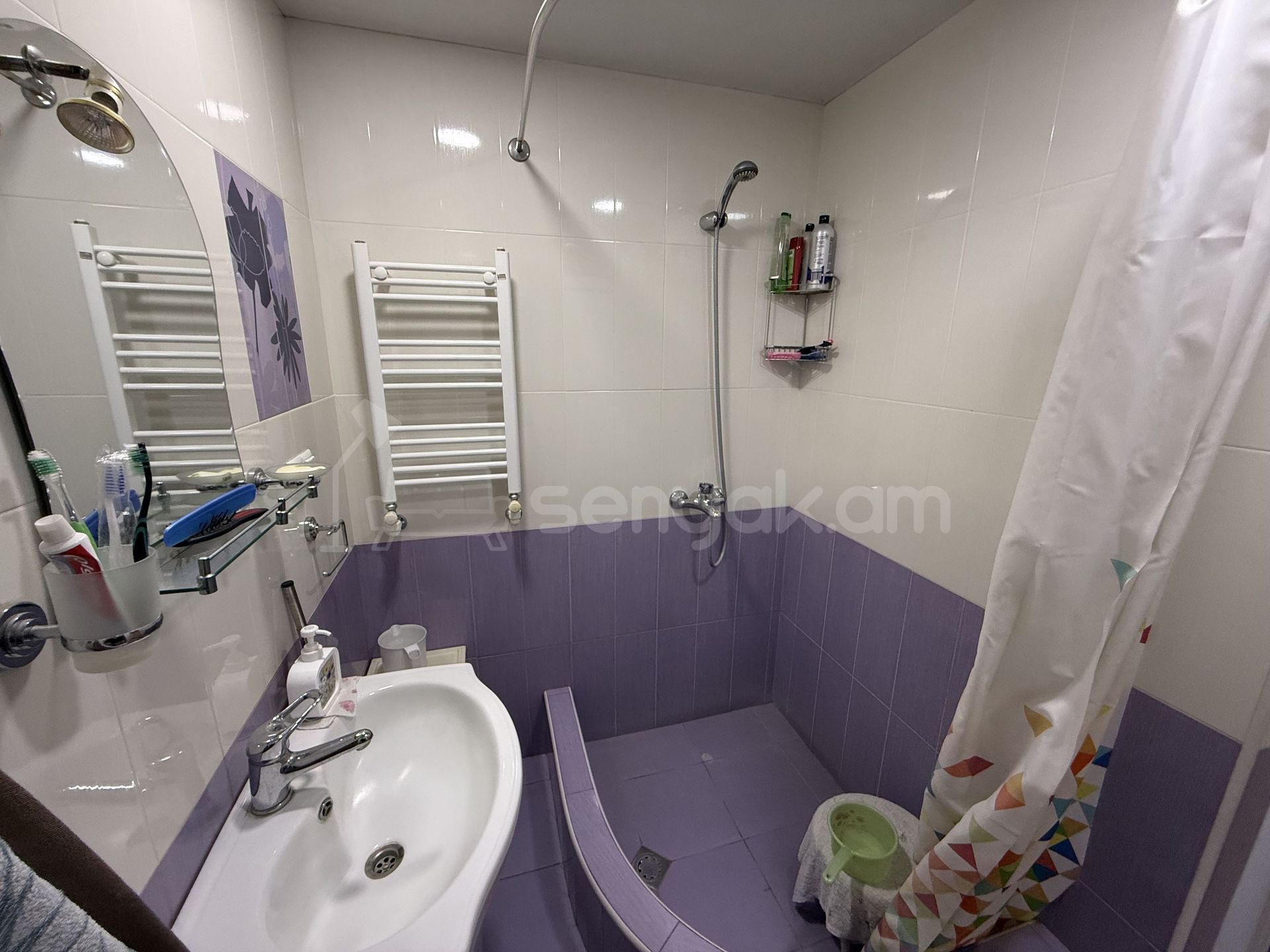 2 Սենյականոց Բնակարան Քարե Շենքում, 54քմ, 2/5 հարկ, Կոսմետիկ Վերանորոգված