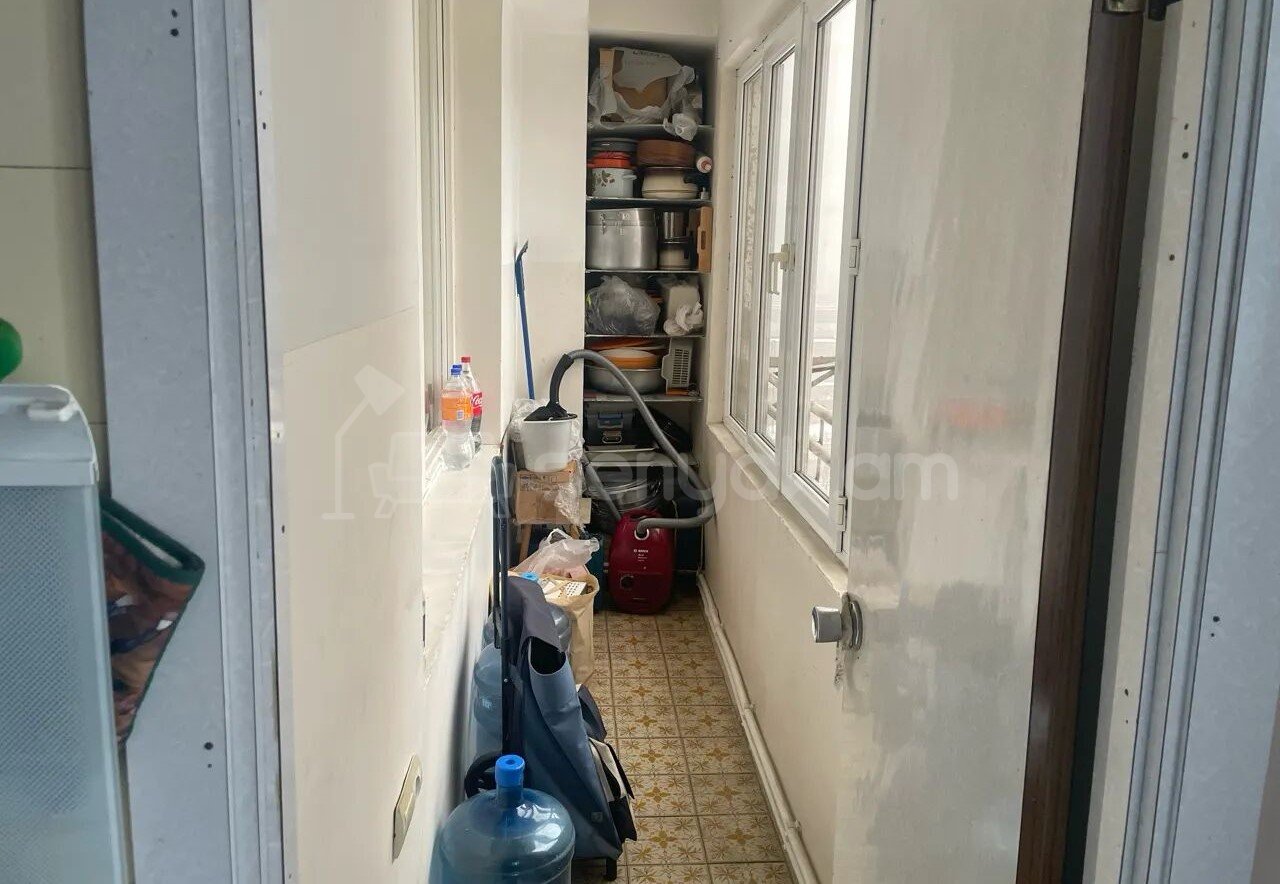 3 Սենյականոց Բնակարան, 82քմ, 9/14 հարկ, Նորմալ Վիճակում