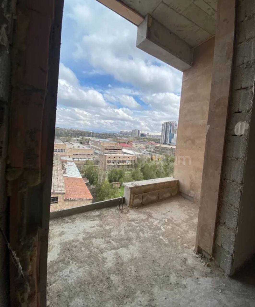 3 Սենյականոց Բնակարան, 93քմ, 8/14 հարկ, Զրոյական Վիճակում