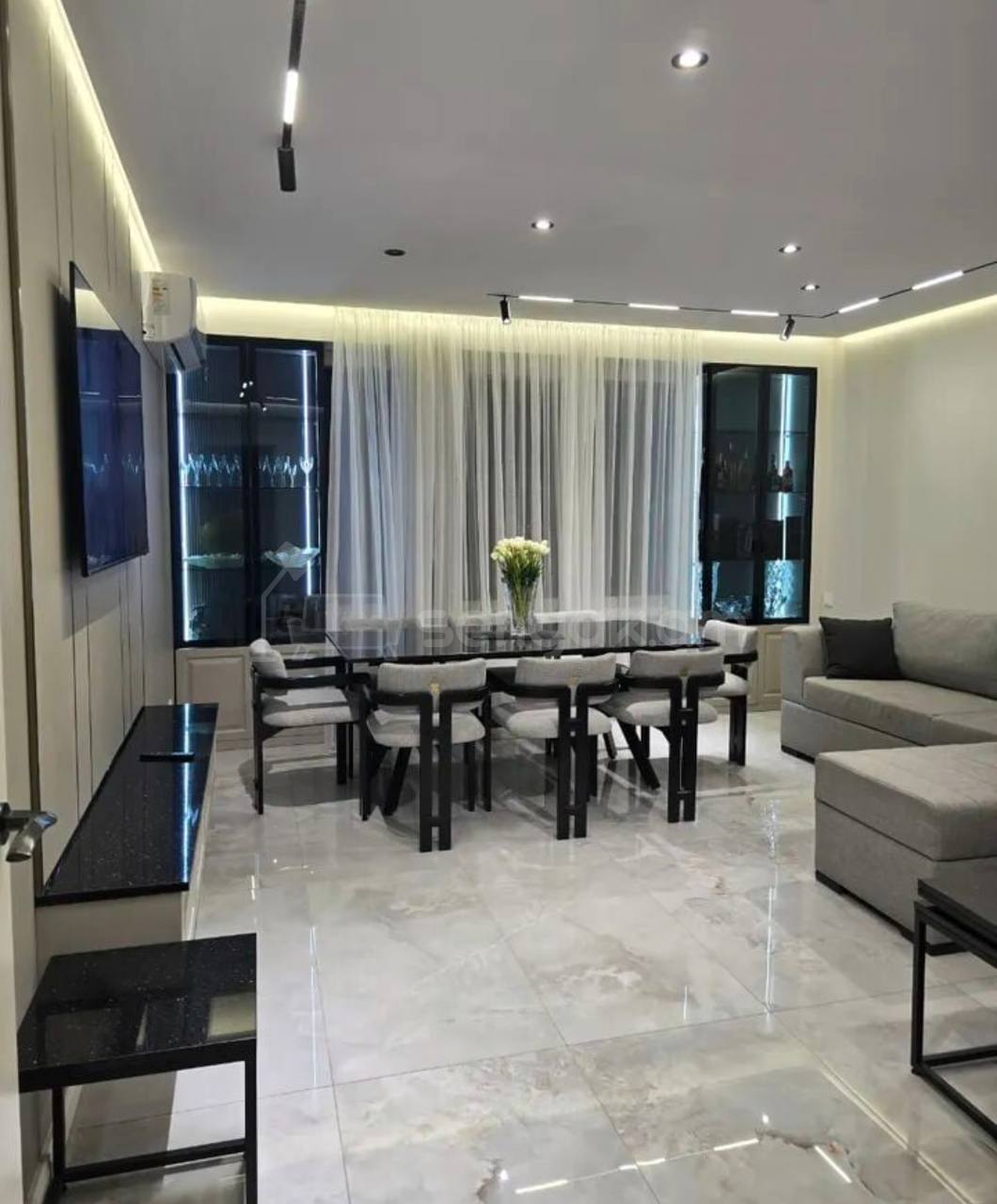 4 Սենյականոց Բնակարան, 90քմ, 9/9 հարկ, Կապիտալ Վերանորոգված