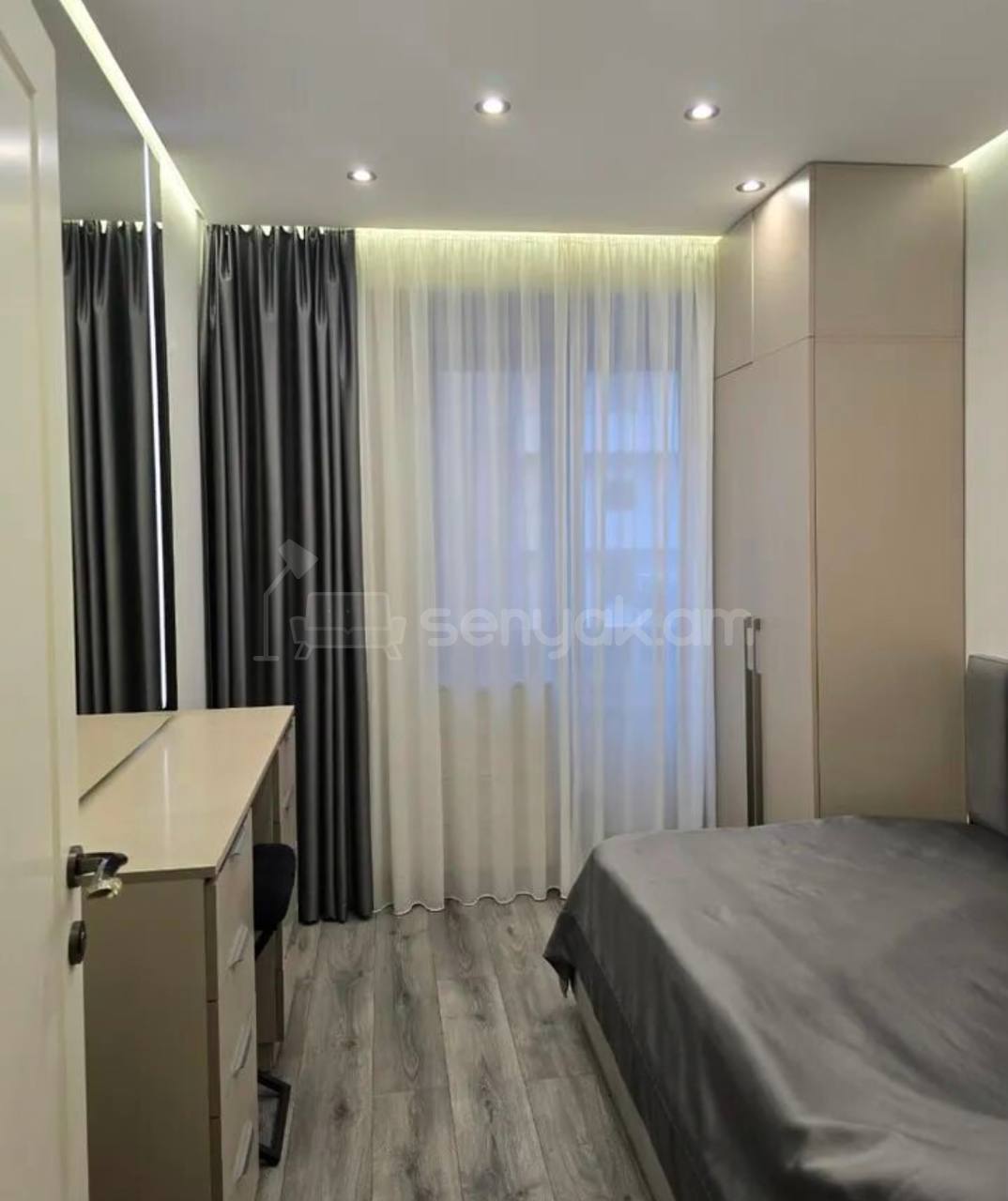 4 Սենյականոց Բնակարան, 90քմ, 9/9 հարկ, Կապիտալ Վերանորոգված