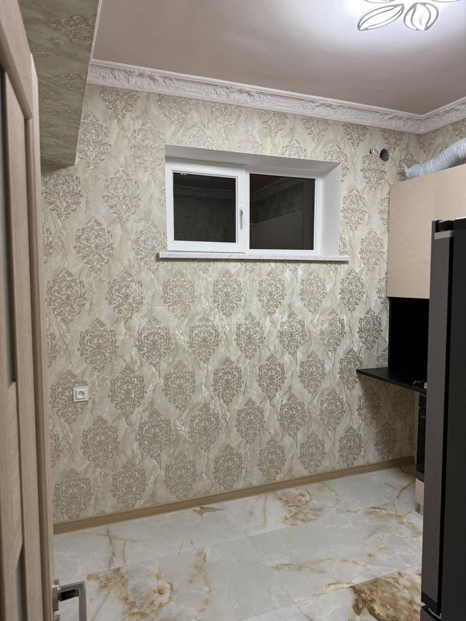 3 Սենյականոց Բնակարան Քարե Շենքում, 75քմ, 3/5 հարկ, Կապիտալ Վերանորոգված, Կահավորված, Արևկող