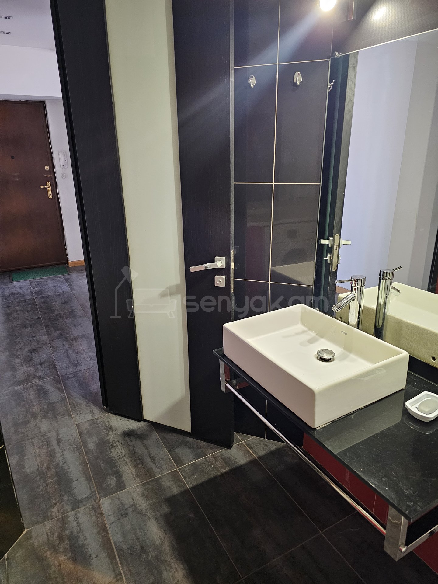 2 Սենյականոց Բնակարան, 72քմ, 6/10 հարկ, Դիզայներական Վերանորոգված, Կահավորված