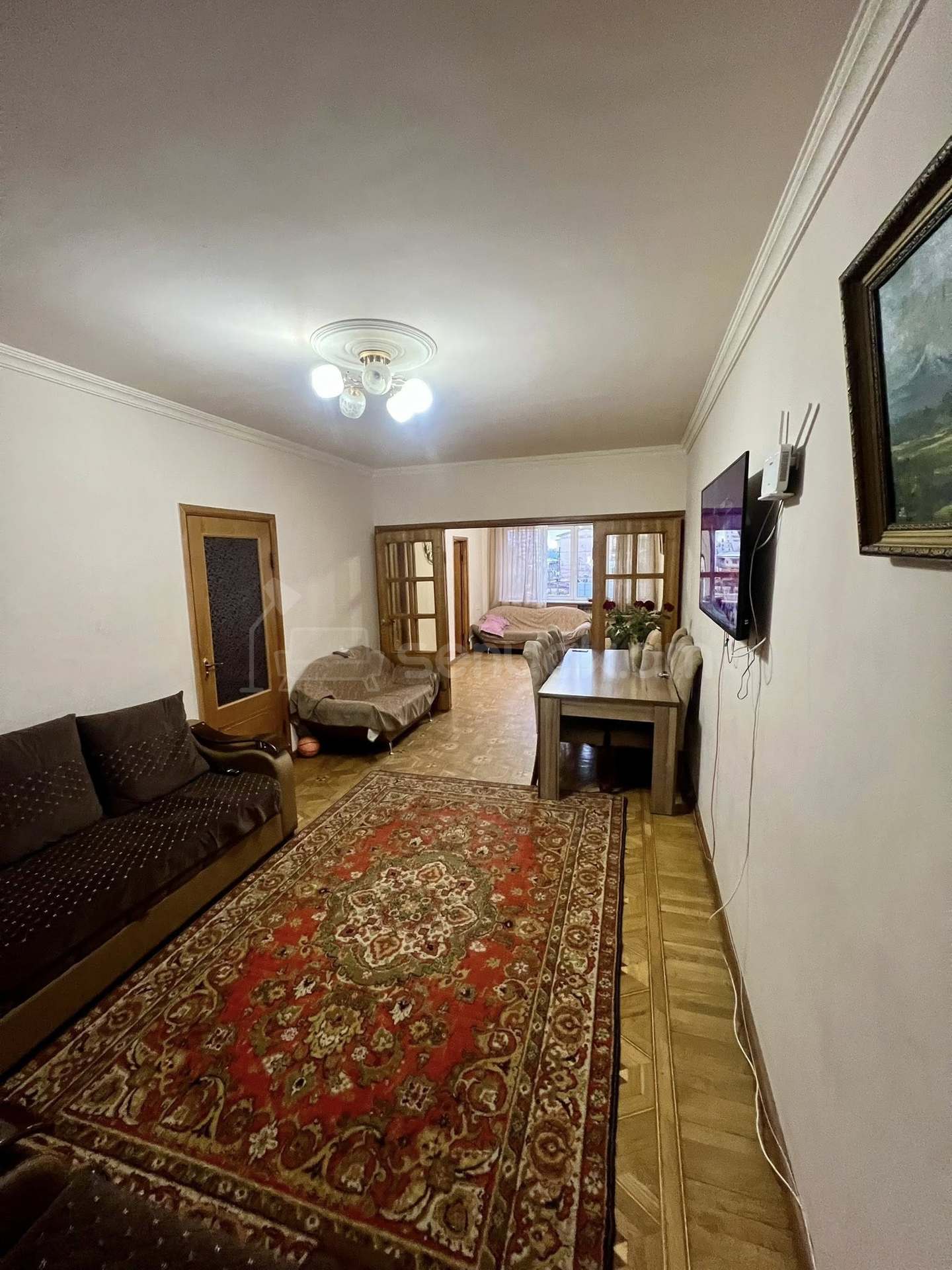 4 Սենյականոց Բնակարան Քարե Շենքում, 110քմ, 3/5 հարկ, Կապիտալ Վերանորոգված