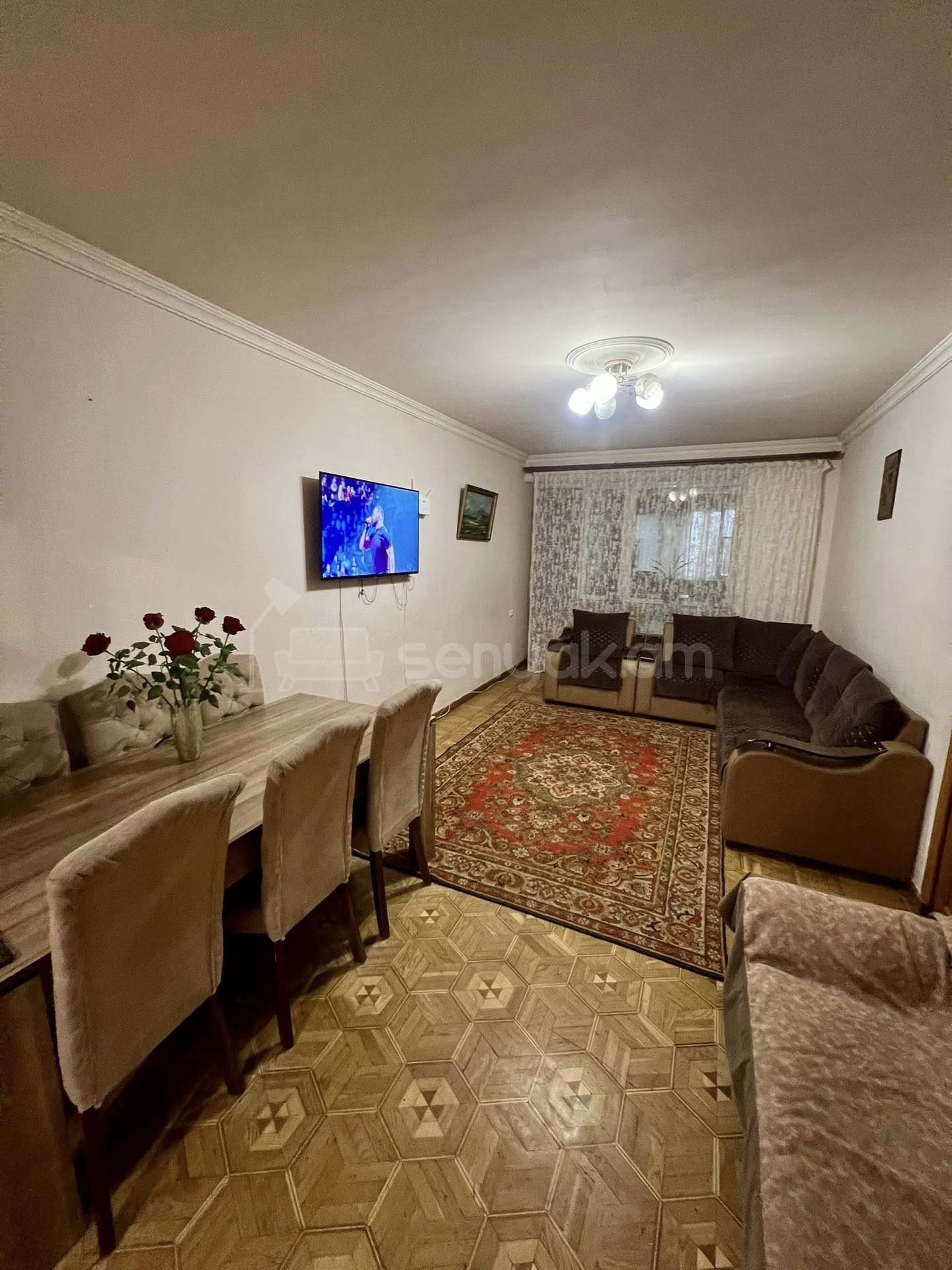 4 Սենյականոց Բնակարան Քարե Շենքում, 110քմ, 3/5 հարկ, Կապիտալ Վերանորոգված