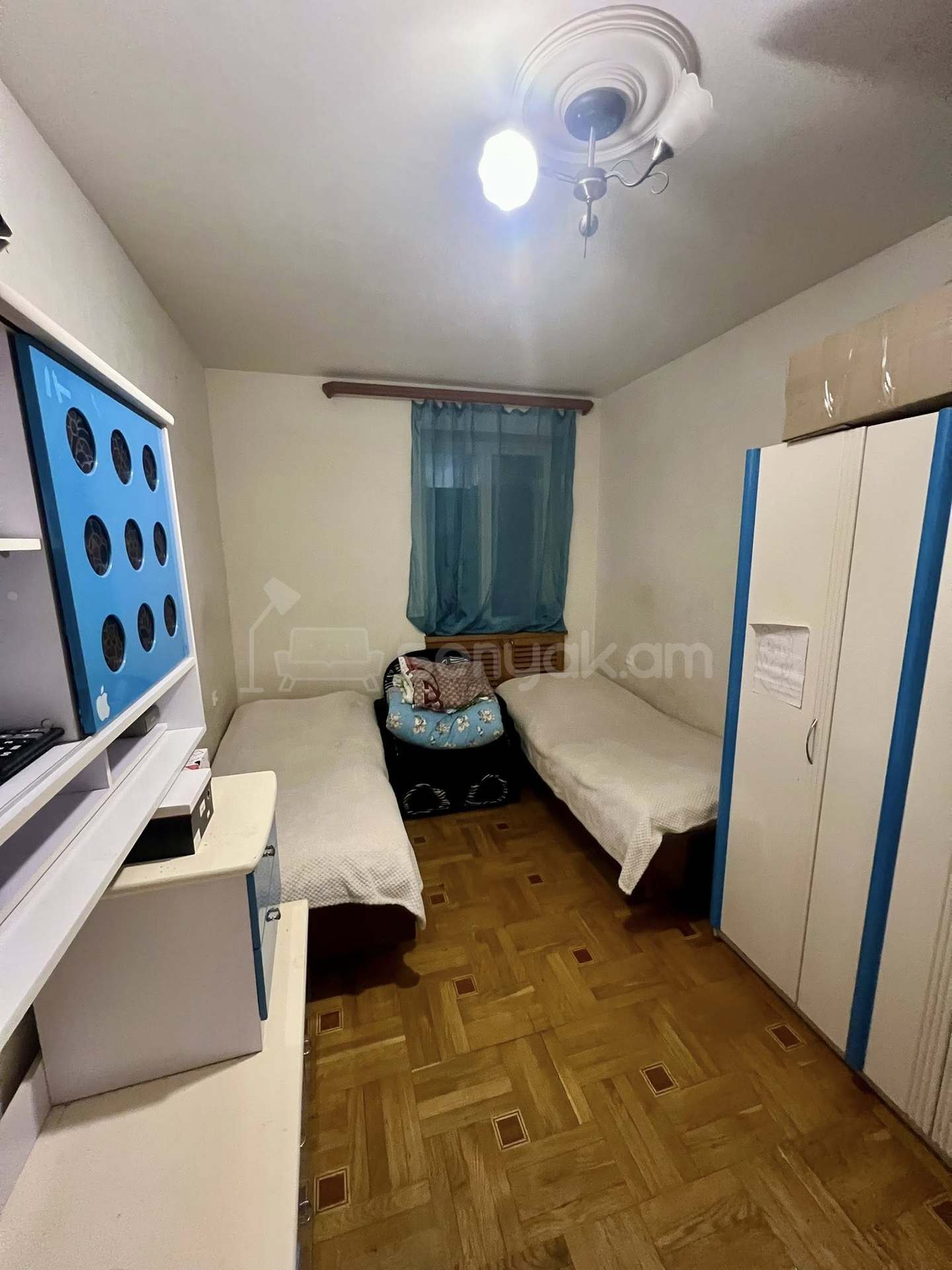 4 Սենյականոց Բնակարան Քարե Շենքում, 110քմ, 3/5 հարկ, Կապիտալ Վերանորոգված