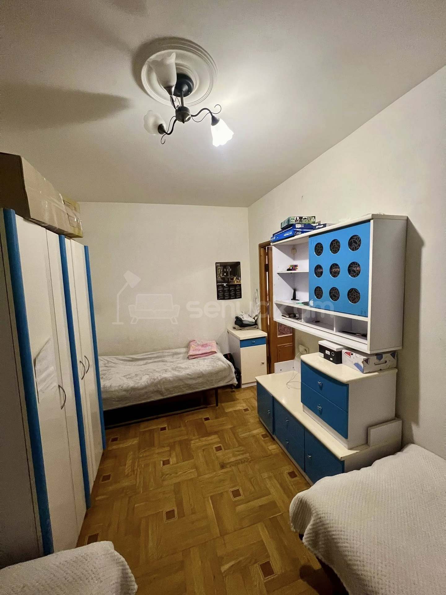 4 Սենյականոց Բնակարան Քարե Շենքում, 110քմ, 3/5 հարկ, Կապիտալ Վերանորոգված