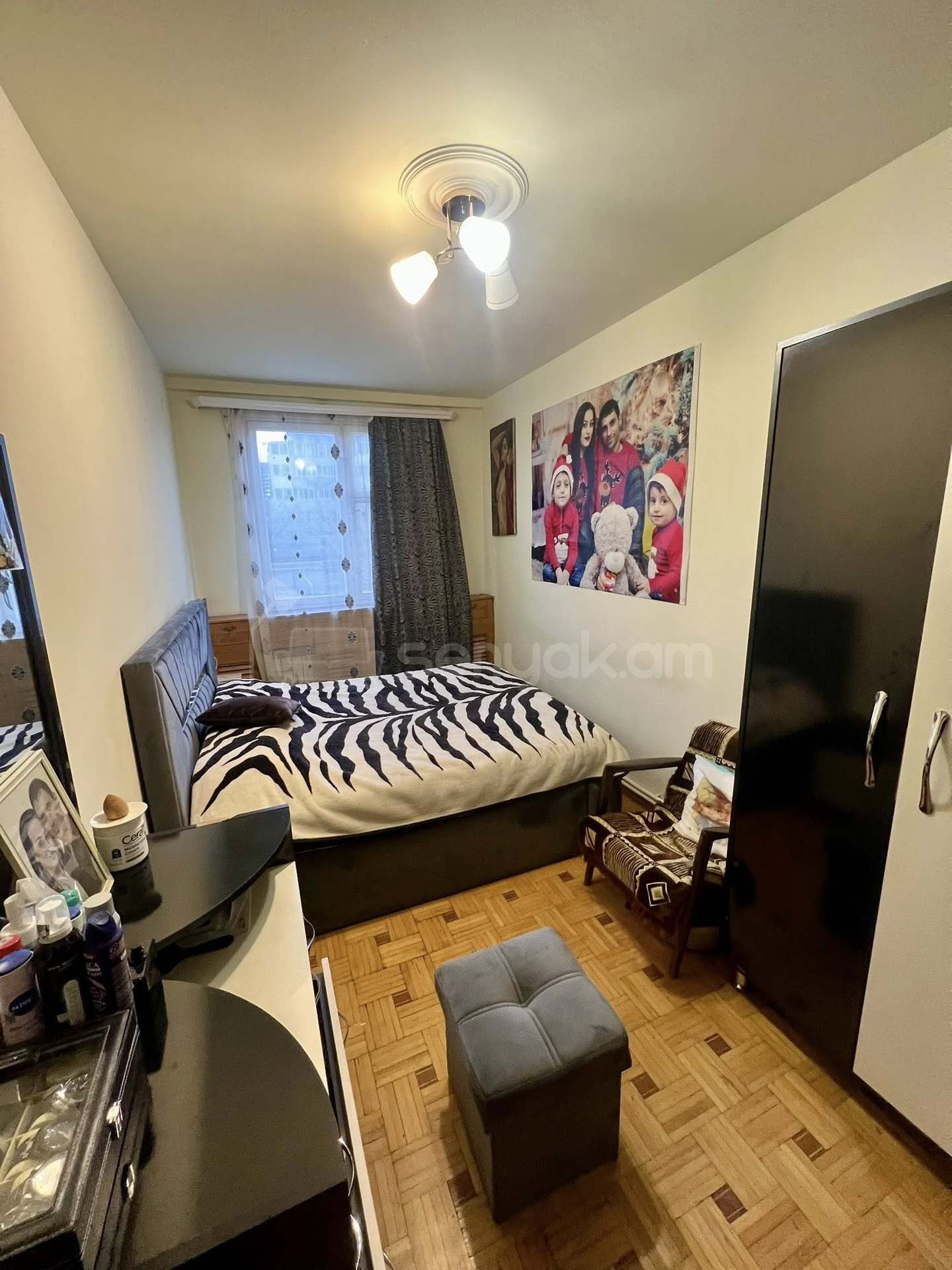 4 Սենյականոց Բնակարան Քարե Շենքում, 110քմ, 3/5 հարկ, Կապիտալ Վերանորոգված