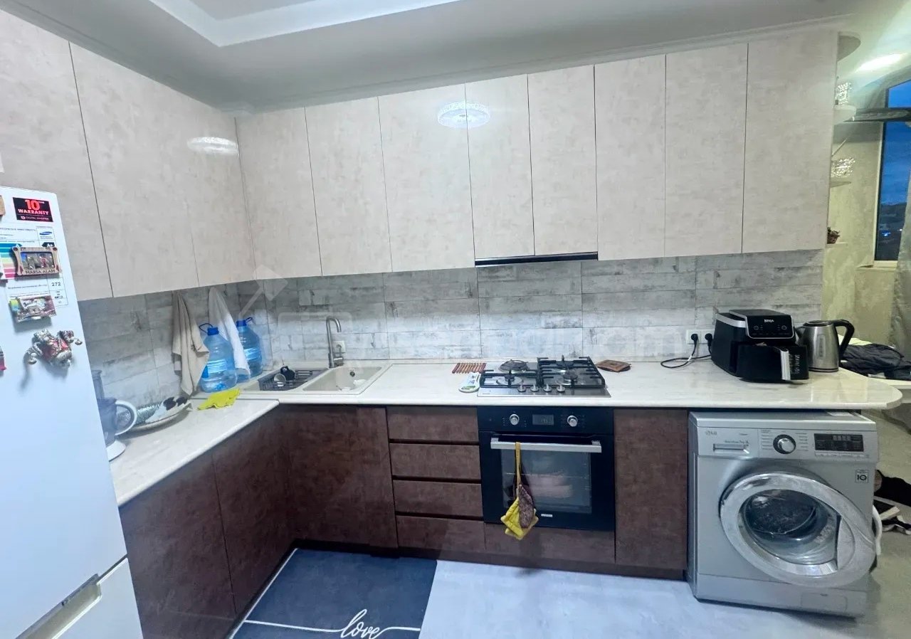 3 Սենյականոց Բնակարան Նորակառույցում, 80քմ, 7/16 հարկ, Դիզայներական Վերանորոգված