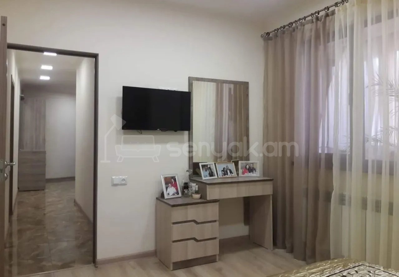 3 Սենյականոց Բնակարան, 87քմ, 12/12 հարկ, Դիզայներական Վերանորոգված