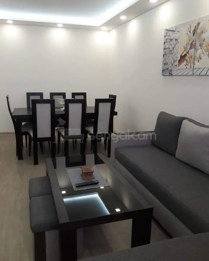 3 Սենյականոց Բնակարան, 87քմ, 12/12 հարկ, Դիզայներական Վերանորոգված