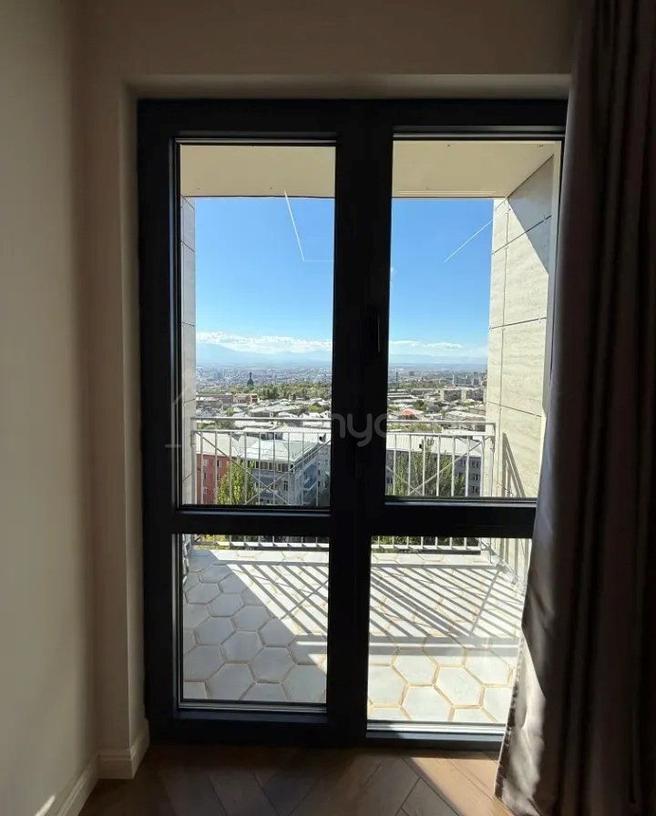 3 Սենյականոց Բնակարան Նորակառույցում, 71քմ, 10/14 հարկ, Դիզայներական Վերանորոգված