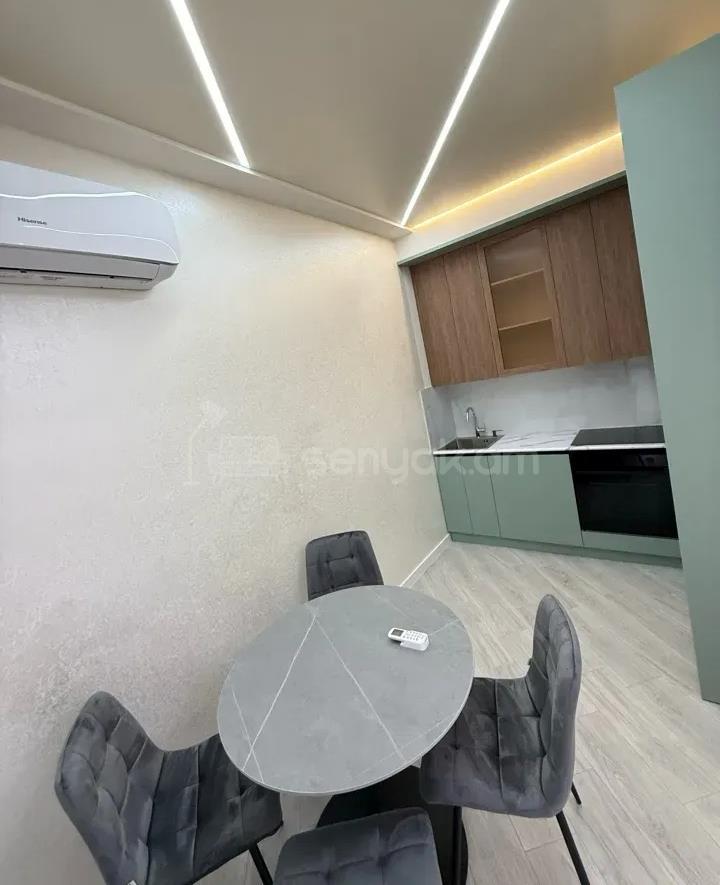 2 Սենյականոց Բնակարան Նորակառույցում, 68քմ, 9/18 հարկ, Կապիտալ Վերանորոգված, Կահավորված, Արևկող