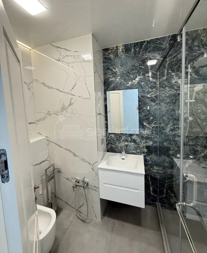 2 Սենյականոց Բնակարան Նորակառույցում, 68քմ, 9/18 հարկ, Կապիտալ Վերանորոգված, Կահավորված, Արևկող