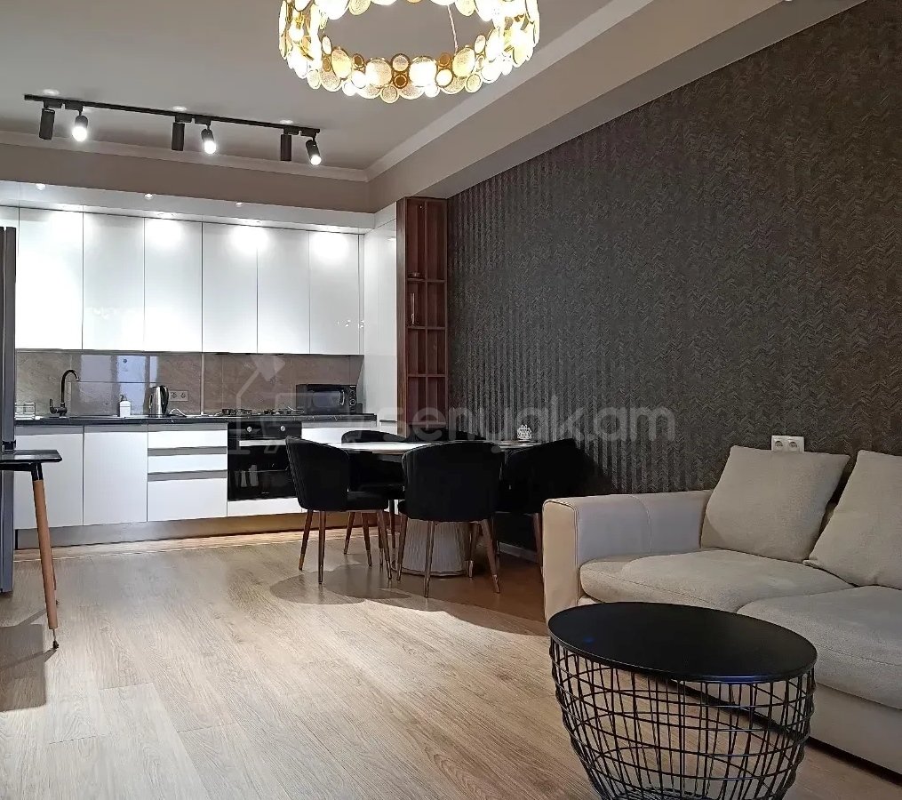 2 Սենյականոց Բնակարան Նորակառույցում, 56քմ, 8/10 հարկ, Կապիտալ Վերանորոգված, Կահավորված, Արևկող