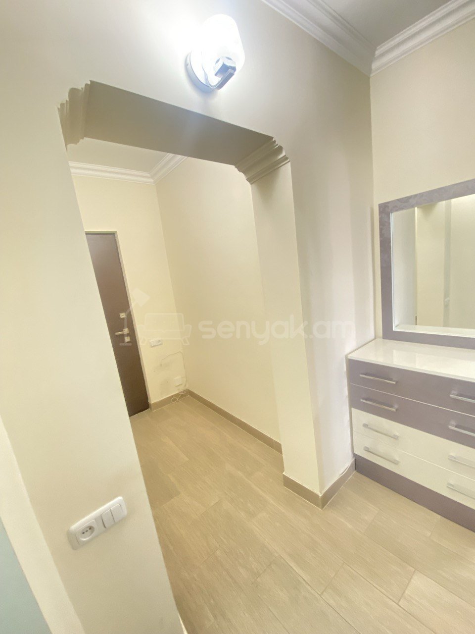 2 Սենյականոց Բնակարան, 50քմ, 7/9 հարկ, Կապիտալ Վերանորոգված, Կահավորված, Արևկող