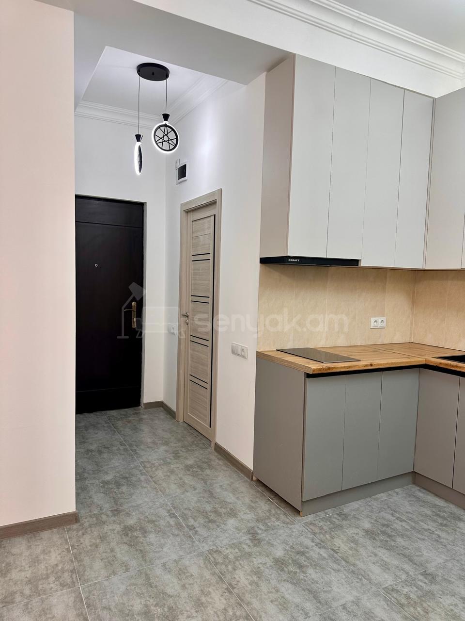 2 Սենյականոց Բնակարան Նորակառույցում, 47քմ, 7/8 հարկ, Կապիտալ Վերանորոգված, Կահավորված, Արևկող