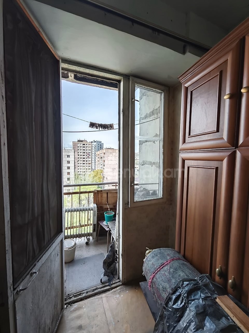 1 Սենյականոց Բնակարան, 27քմ, 8/9 հարկ, Պետական Վիճակում